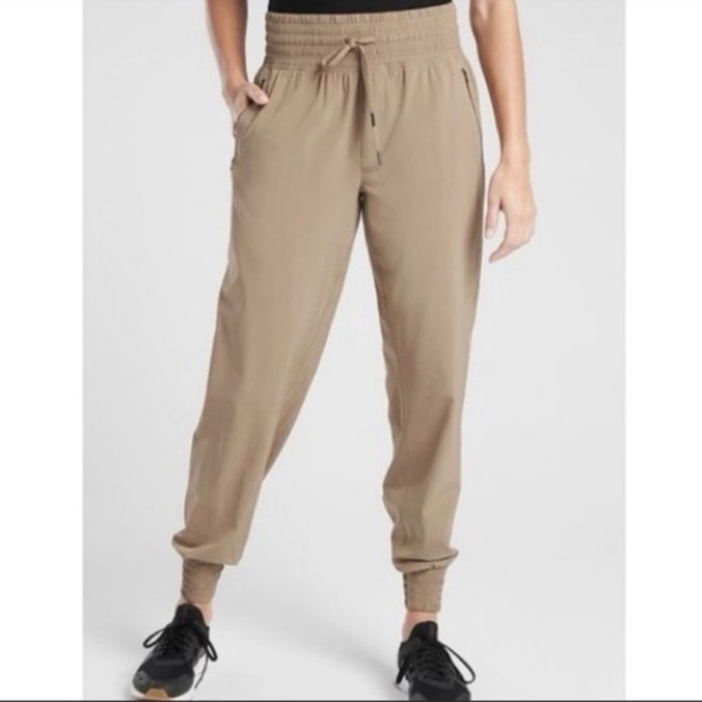 Athleta Camden Joggers in Khaki